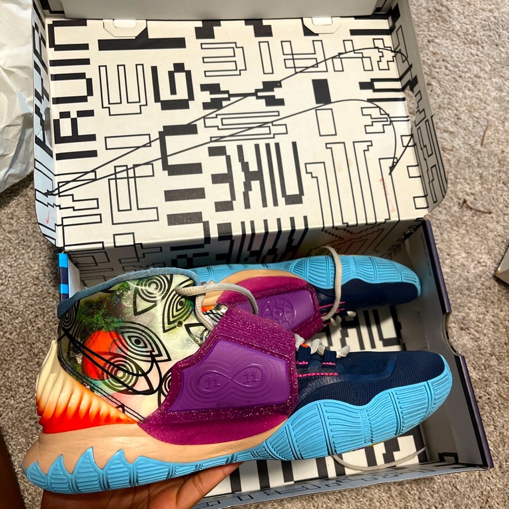 -used-
WILLING TO NEGOTIATE 
⚠️ORIGINAL BOX
9.5 Womens
8 Mens